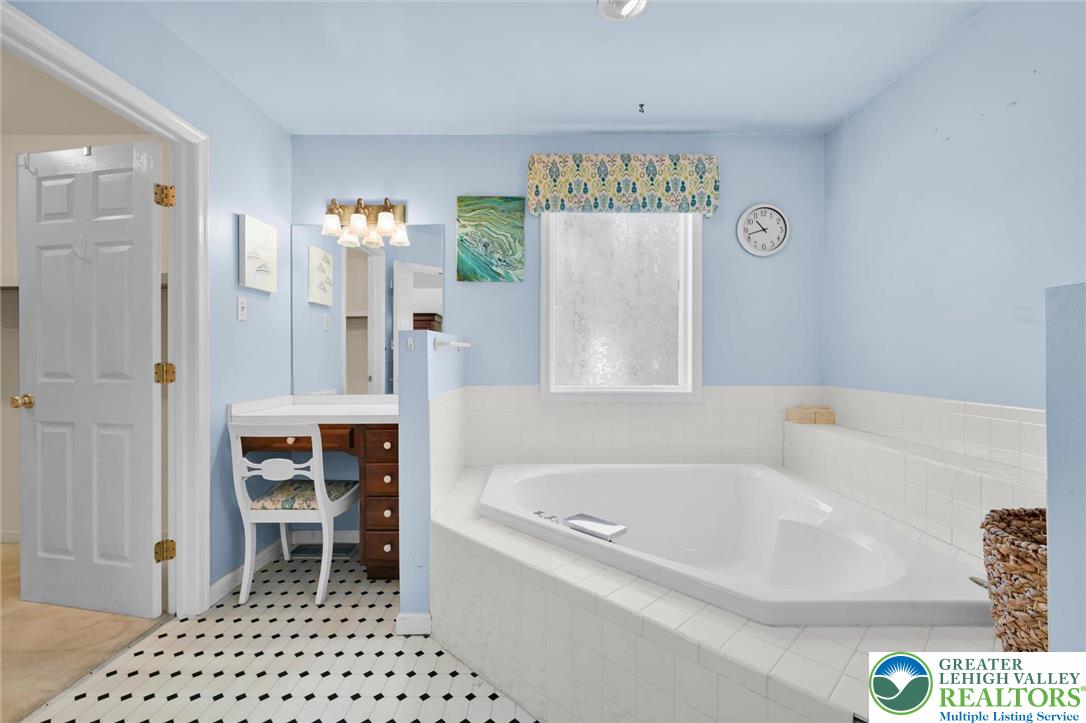 454 Pheasant Road Saylorsburg, PA 18353 - Photo 20 of 48