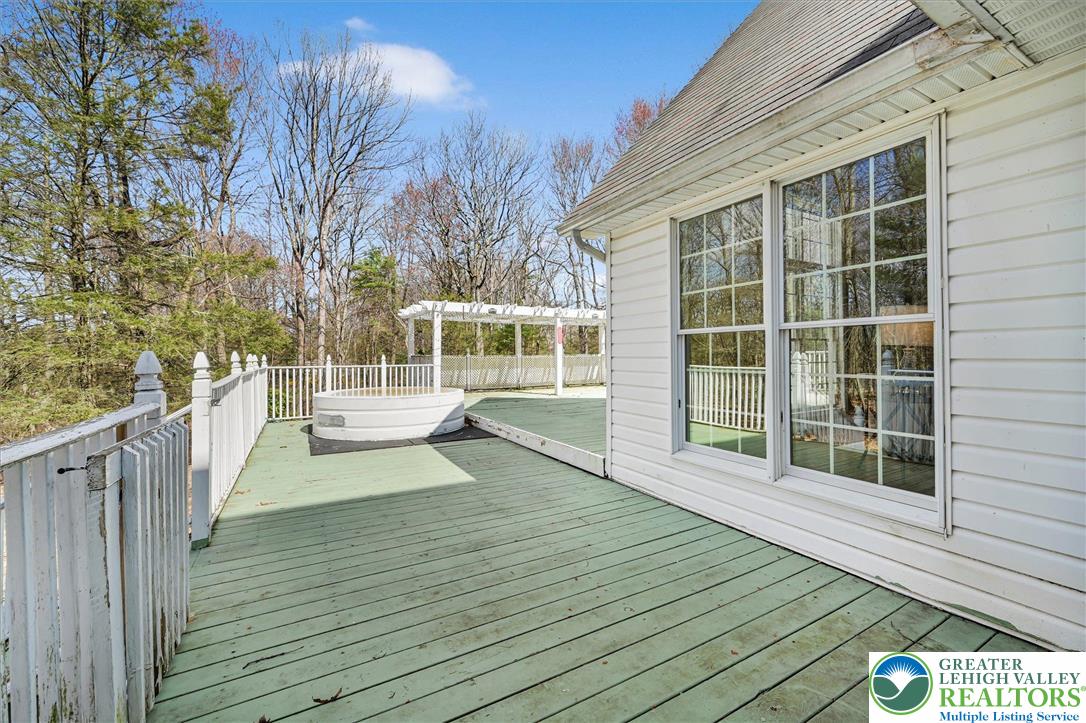 454 Pheasant Road Saylorsburg, PA 18353 - Photo 32 of 48