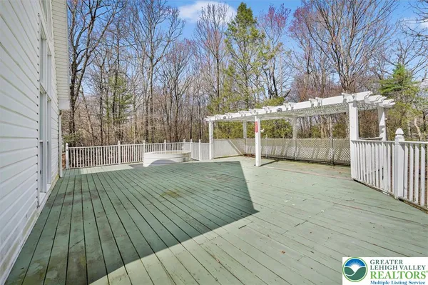 $425,000 | 454 Pheasant Road, Saylorsburg, PA 18353