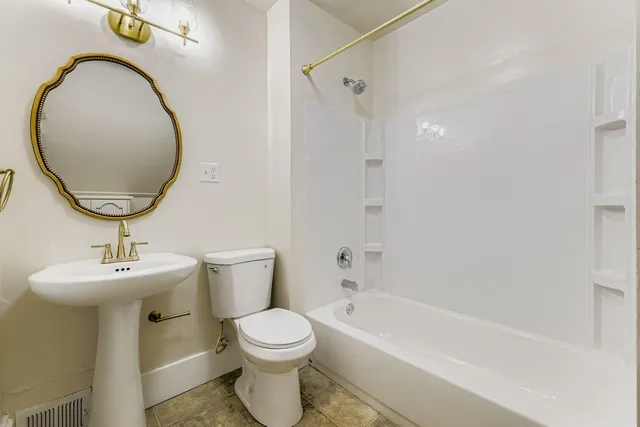 $2,599 | 3507 North Newton Avenue, Minneapolis, MN 55412