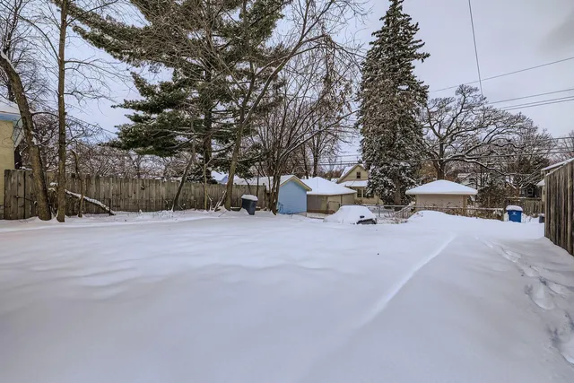 $2,599 | 3507 North Newton Avenue, Minneapolis, MN 55412