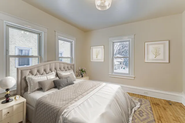 $2,599 | 3507 North Newton Avenue, Minneapolis, MN 55412