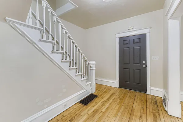 $2,599 | 3507 North Newton Avenue, Minneapolis, MN 55412