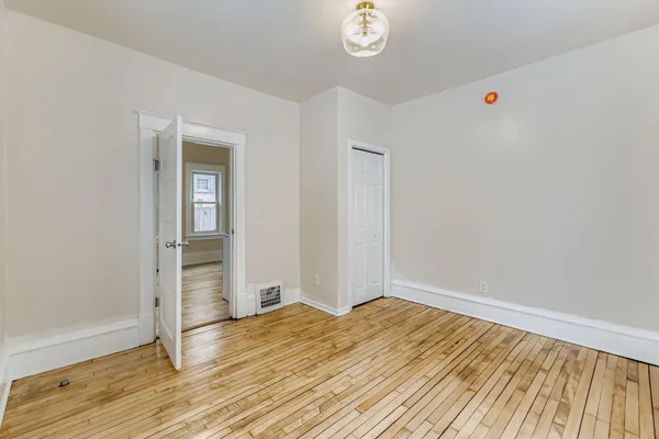 $2,599 | 3507 North Newton Avenue, Minneapolis, MN 55412