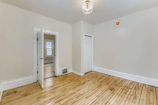 $2,599 | 3507 North Newton Avenue, Minneapolis, MN 55412