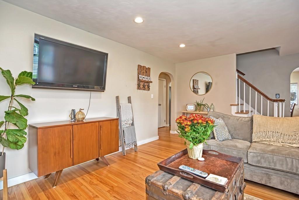 389 Massasoit Road Worcester, MA 01604 - Photo 13 of 42 Gallery Image 13