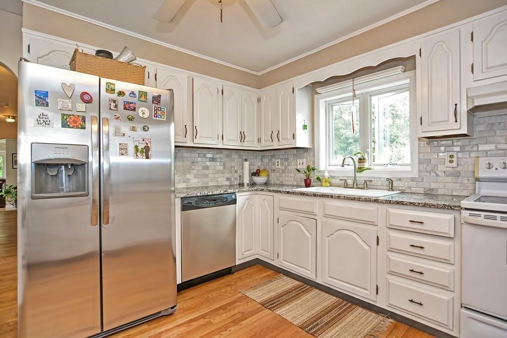 389 Massasoit Road Worcester, MA 01604 - Photo 5 of 42 Gallery Image 5