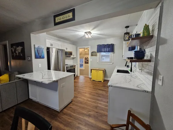 $163,900 | 109 Charlotte Avenue, Albert Lea, MN 56007