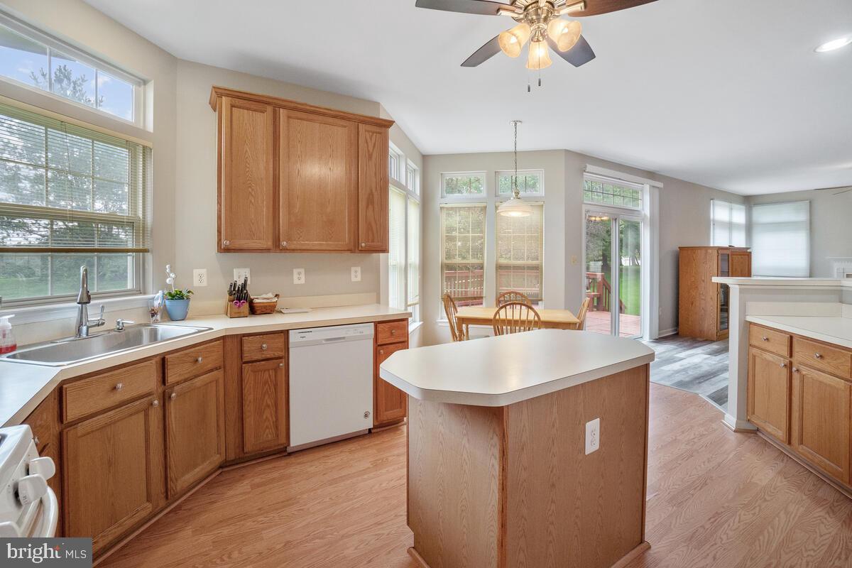 18009 Red Rocks Drive Germantown, MD 20874 - Photo 14 of 68 Gallery Image 14