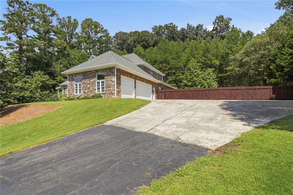 952 Thomas Road Canton, GA 30115 - Photo 38 of 87 Gallery Image 38