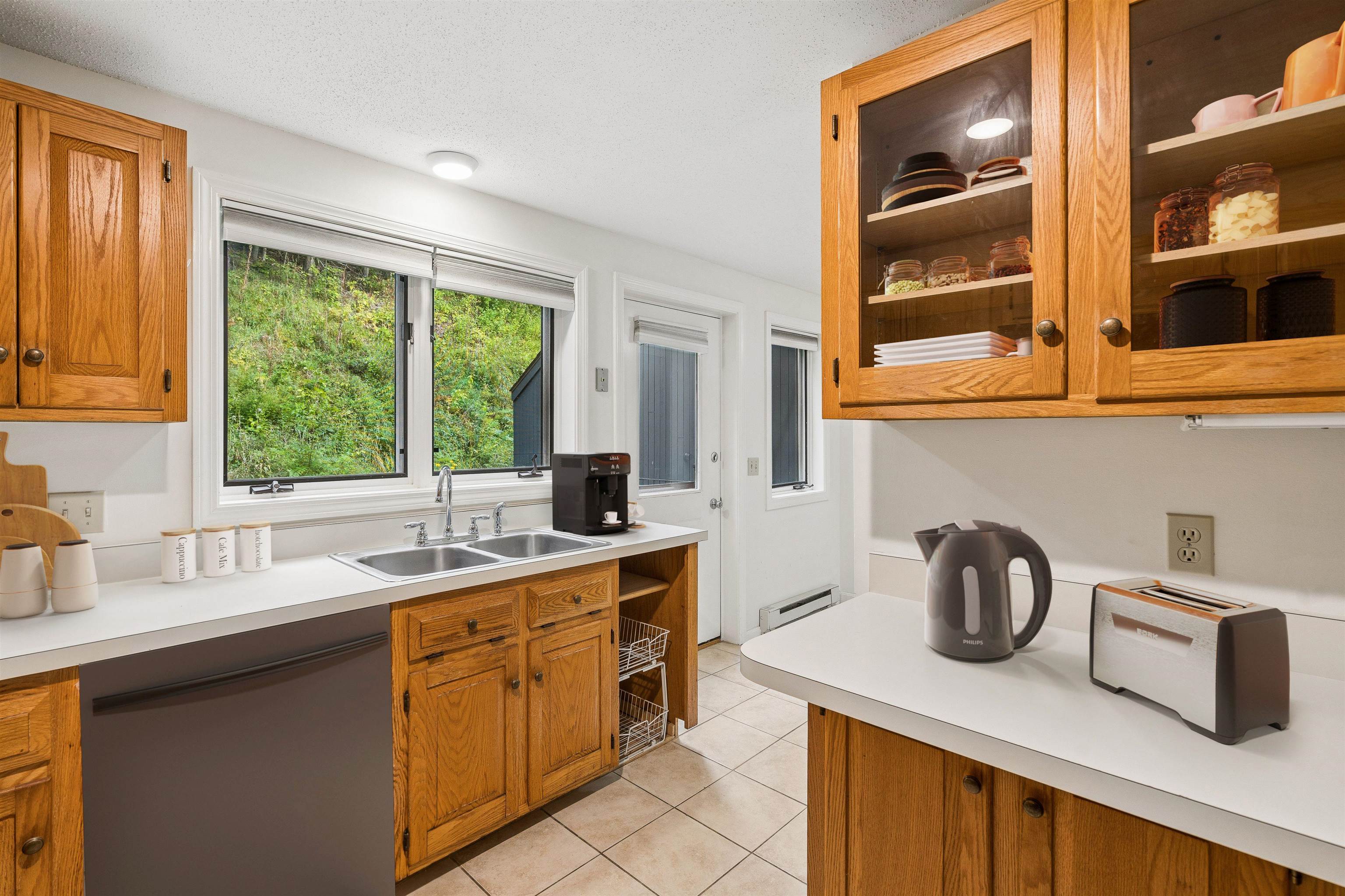 6 College Hl Road, Unit 6 Hanover, NH 03755 - Photo 16 of 40 Gallery Image 16