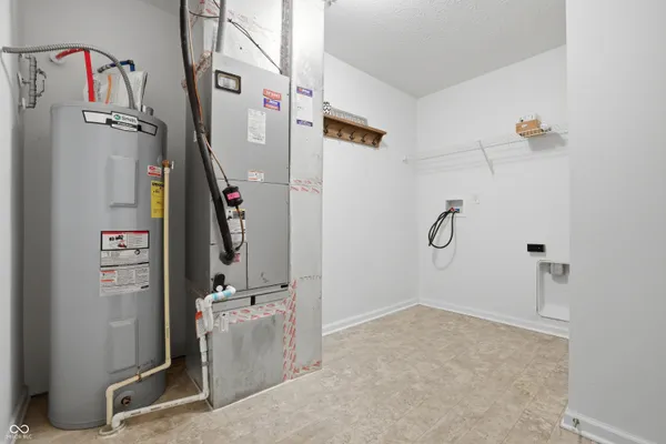 $299,900 | 7533 Bolero Court, Indianapolis, IN 46113