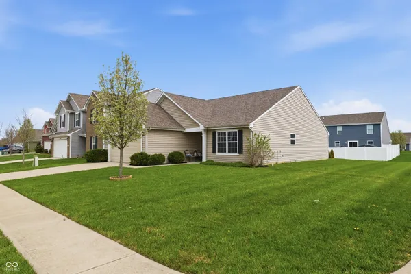 $299,900 | 7533 Bolero Court, Indianapolis, IN 46113