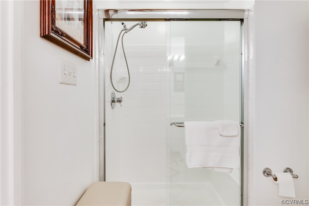1329 Tannery Circle Midlothian, VA 23113 - Photo 30 of 35 a bathroom with a shower