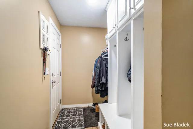 $464,900 | 8641 Suntree Drive, Zeeland, MI 49464