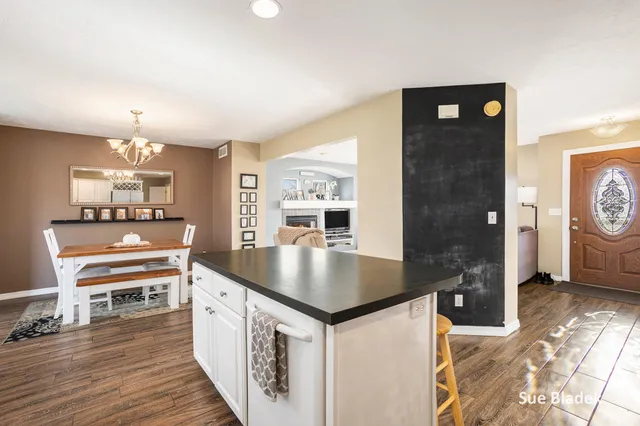 $464,900 | 8641 Suntree Drive, Zeeland, MI 49464