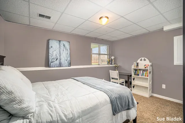 $464,900 | 8641 Suntree Drive, Zeeland, MI 49464