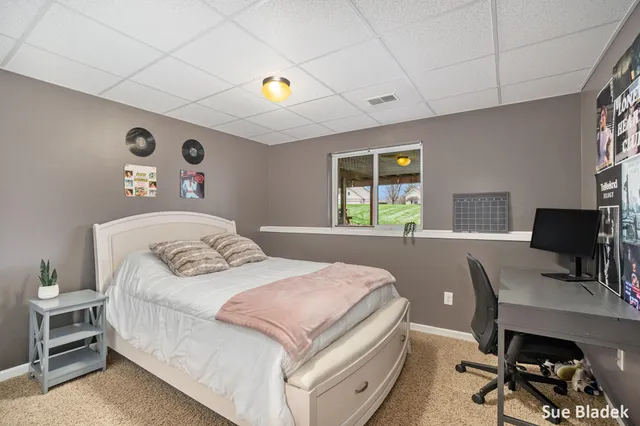 $464,900 | 8641 Suntree Drive, Zeeland, MI 49464