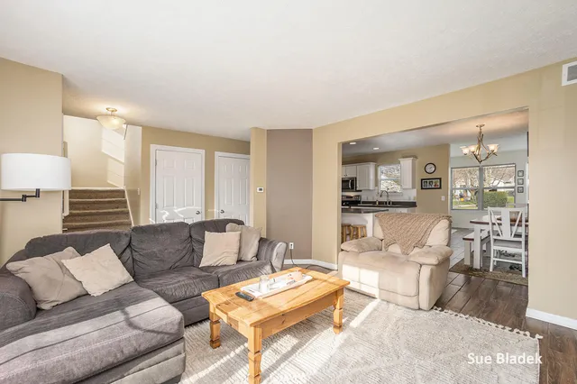 $464,900 | 8641 Suntree Drive, Zeeland, MI 49464