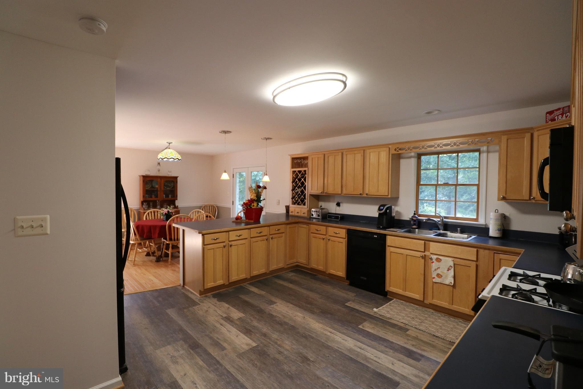 7001 Olinger Road Marshall, VA 20115 - Photo 5 of 22 Kitchen