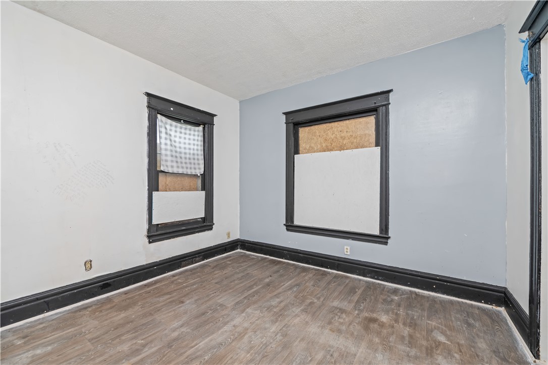 1069 North Goodman Street Rochester, NY 14609 - Photo 5 of 23
