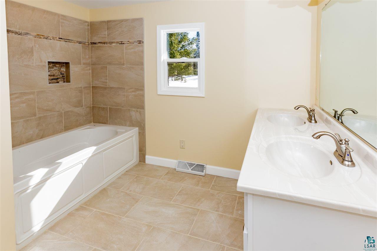 3020 Whiteside Road Duluth, MN 55804 - Photo 10 of 23