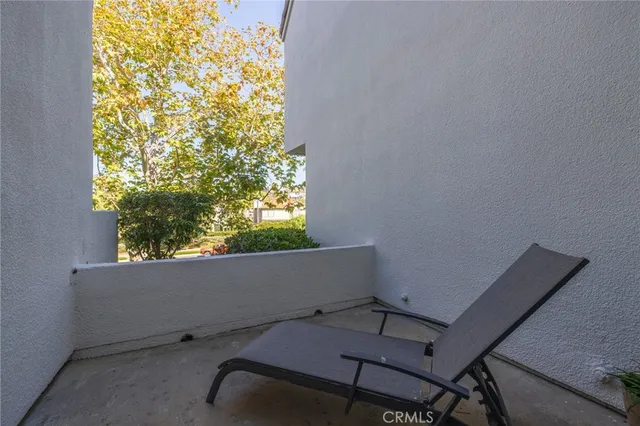 a view of an outdoor dining space with furniture