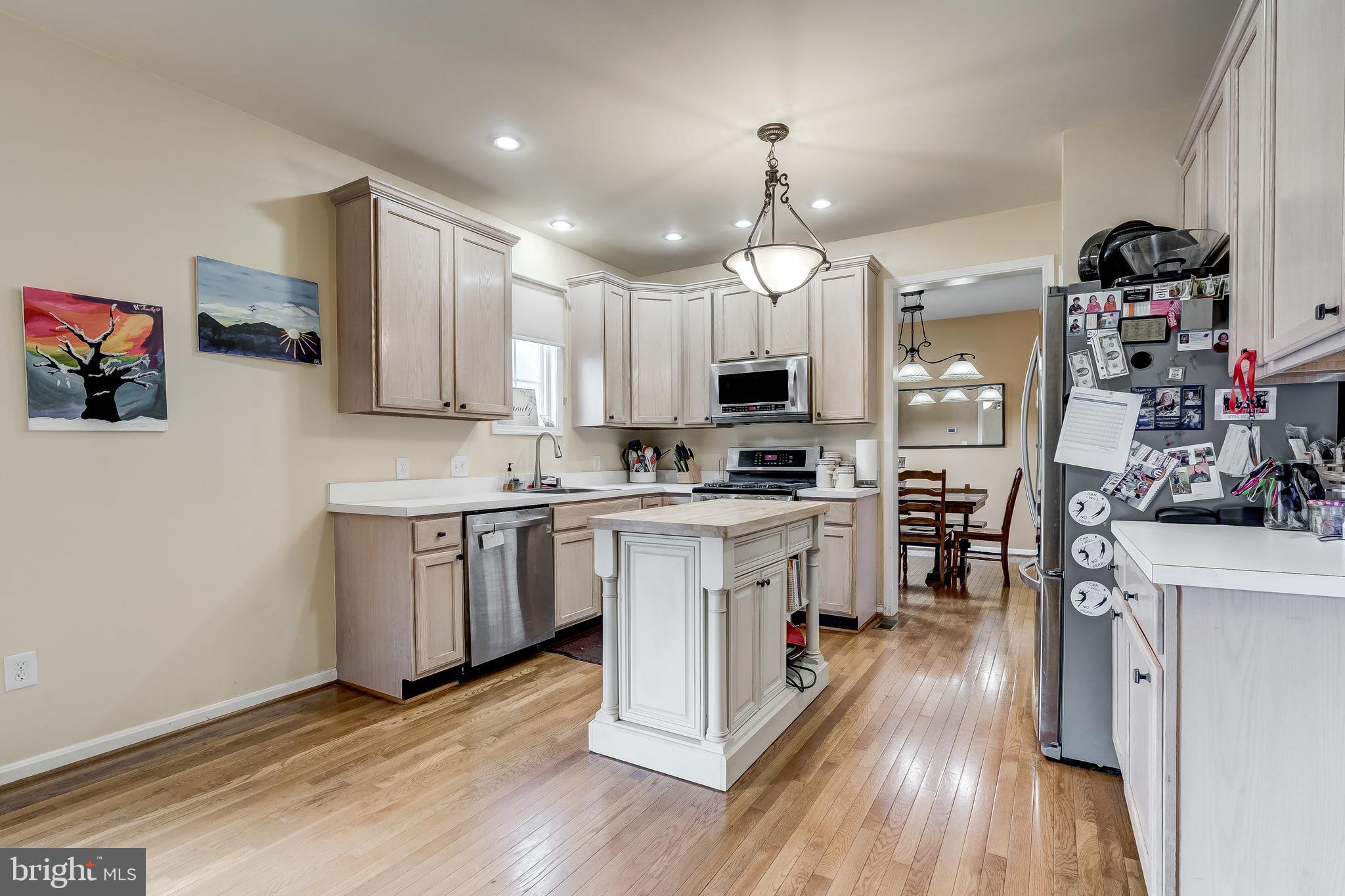 7804 Muncaster Mill Road Gaithersburg, MD 20877 - Photo 15 of 34 Kitchen with Island
