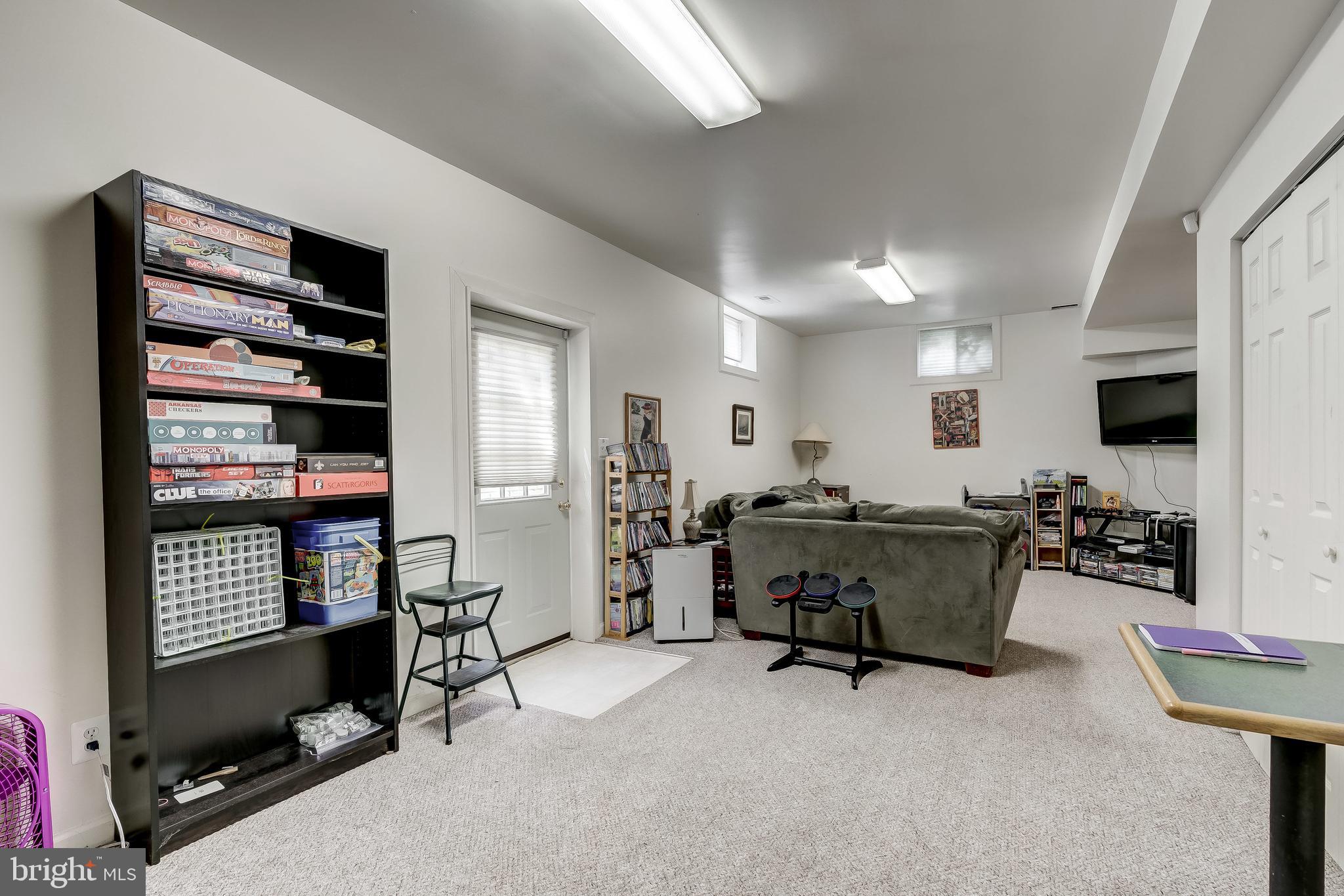 7804 Muncaster Mill Road Gaithersburg, MD 20877 - Photo 30 of 34 Basement Living Area