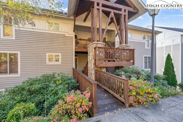 a view of front door of house