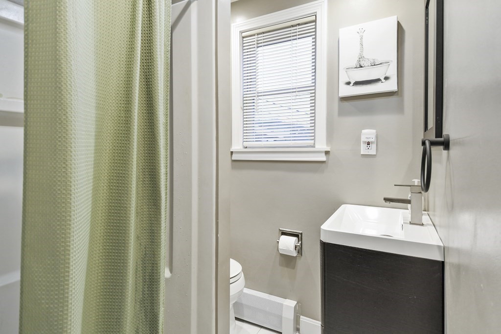 53 Chilmark Street Worcester, MA 01604 - Photo 20 of 36 Gallery Image 20