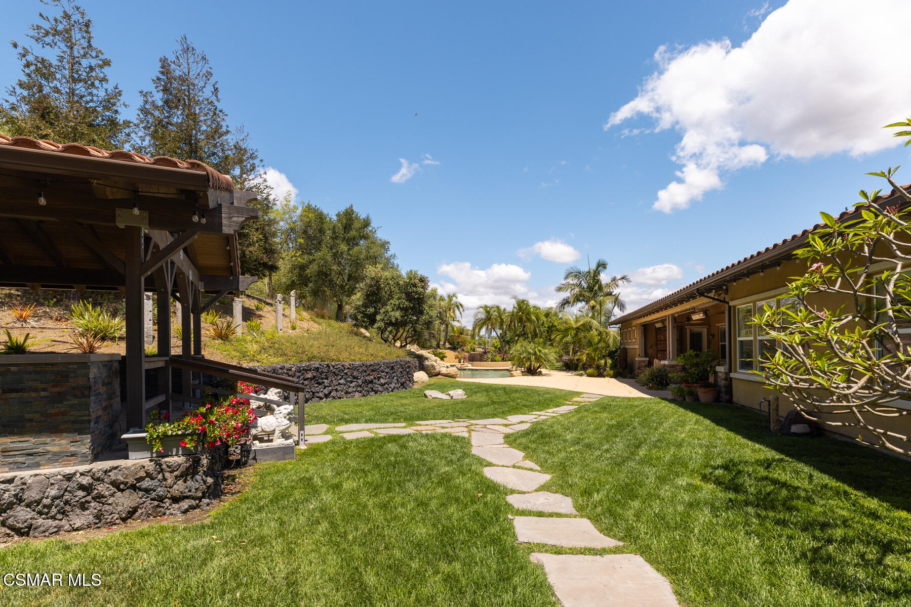 5006 Read Road Thousand Oaks, CA 93021 - Photo 41 of 63 Rear yard