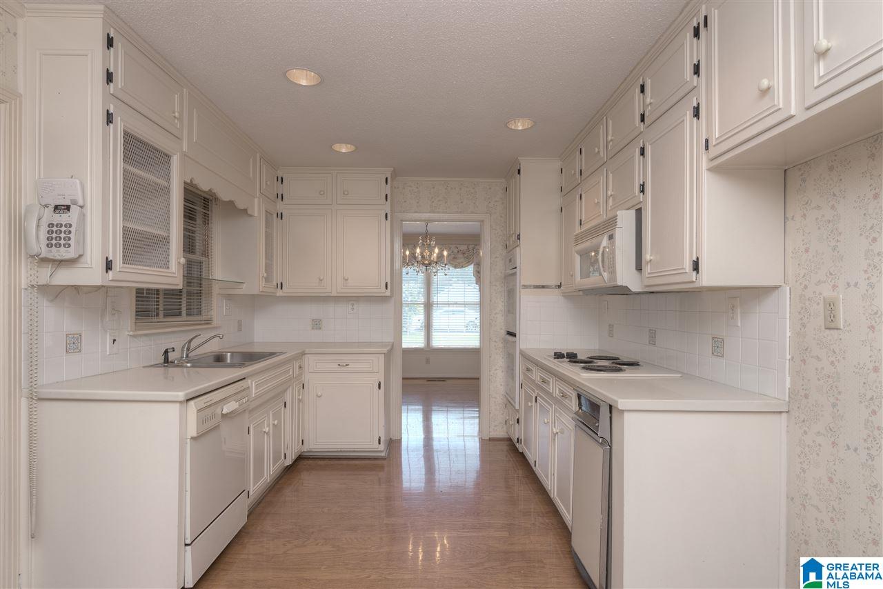2021 Albritton Road Gardendale, AL 35071 - Photo 4 of 25