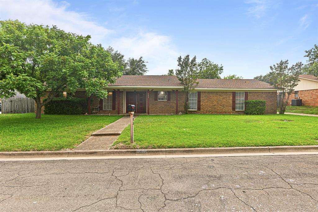 505 Pinewood Lane Hewitt, TX 76643 - Photo 1 of 38 Brick facade residence with a covered front entry