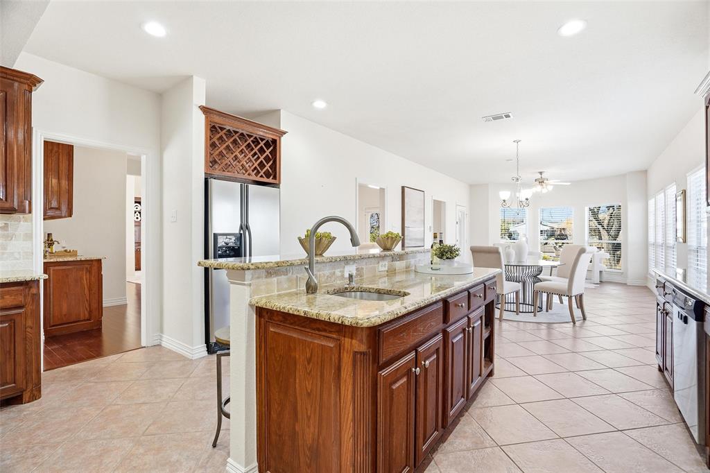 1825 Spinnaker Lane Azle, TX 76020 - Photo 16 of 40