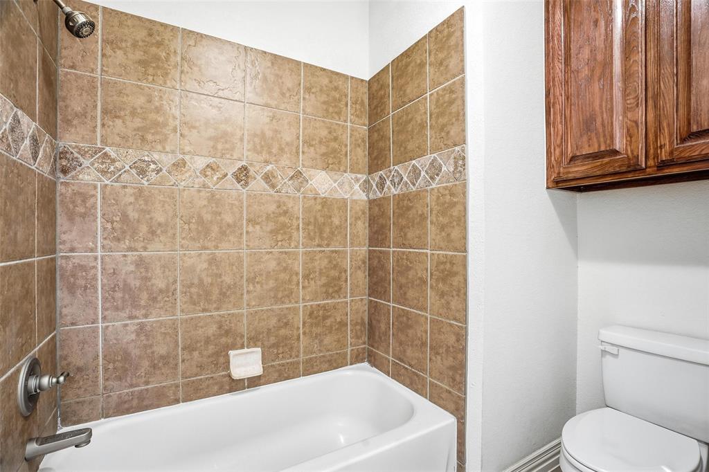 1825 Spinnaker Lane Azle, TX 76020 - Photo 27 of 40