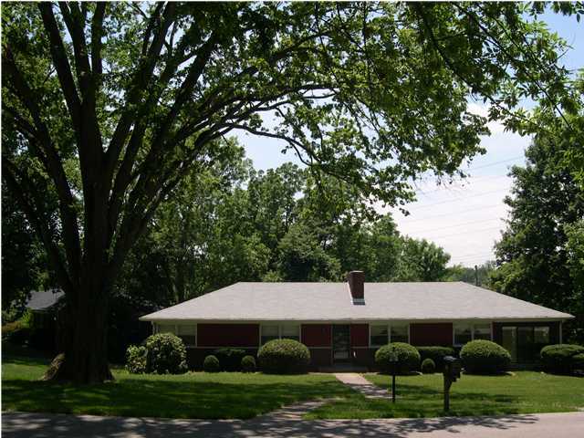 512 Brookview Road Louisville, KY 40207 - Photo 1 of 1 Primary Photo