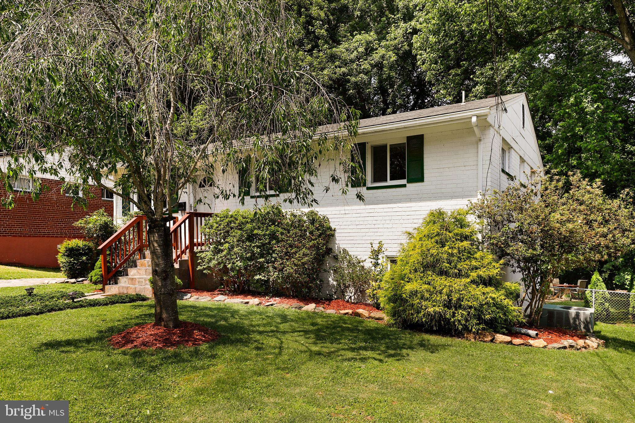 11220 Troy Road Rockville, MD 20852 - Photo 3 of 35 Gallery Image 3