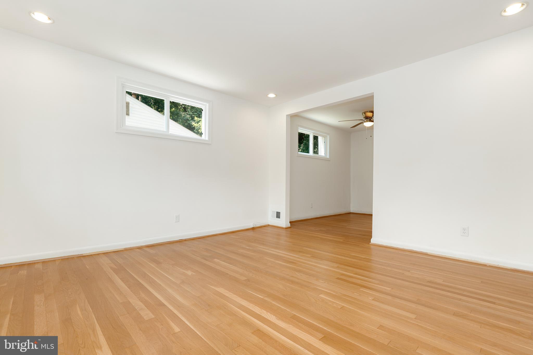 11220 Troy Road Rockville, MD 20852 - Photo 4 of 35 Gallery Image 4
