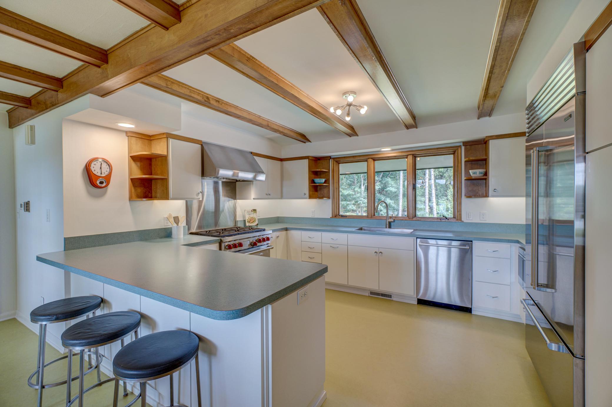 90 Many Levels Road Dellwood, MN 55110 - Photo 17 of 100 Gallery Image 17