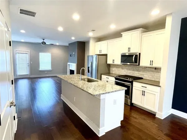 $2,950 | 3796 Oxford Circle, Doraville, GA 30340