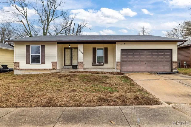$185,000 | 1188 Boardwalk Avenue, Florissant, MO 63031