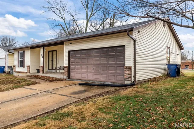 $185,000 | 1188 Boardwalk Avenue, Florissant, MO 63031