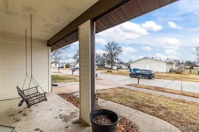 $185,000 | 1188 Boardwalk Avenue, Florissant, MO 63031