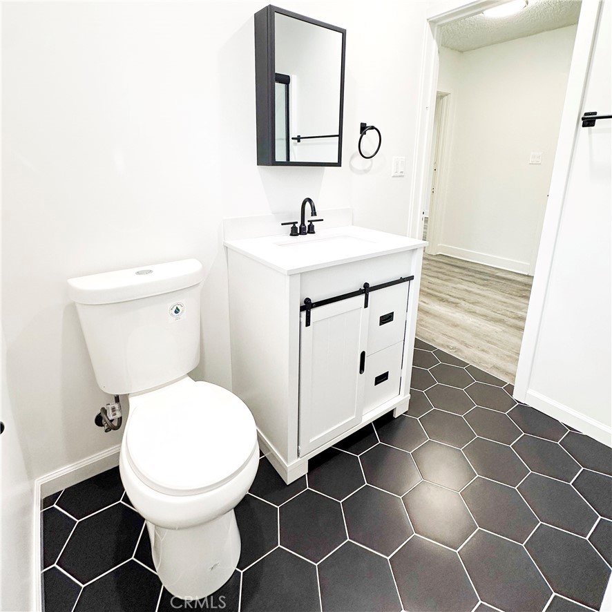 3152 Lime Street Riverside, CA 92501 - Photo 19 of 26 Bathroom 1