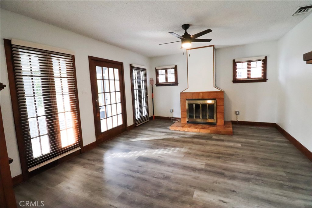 3152 Lime Street Riverside, CA 92501 - Photo 5 of 26