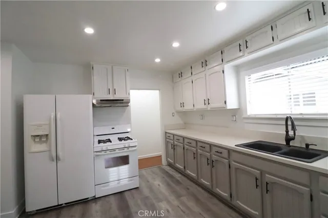 $3,200 | 3152 Lime Street, Riverside, CA 92501