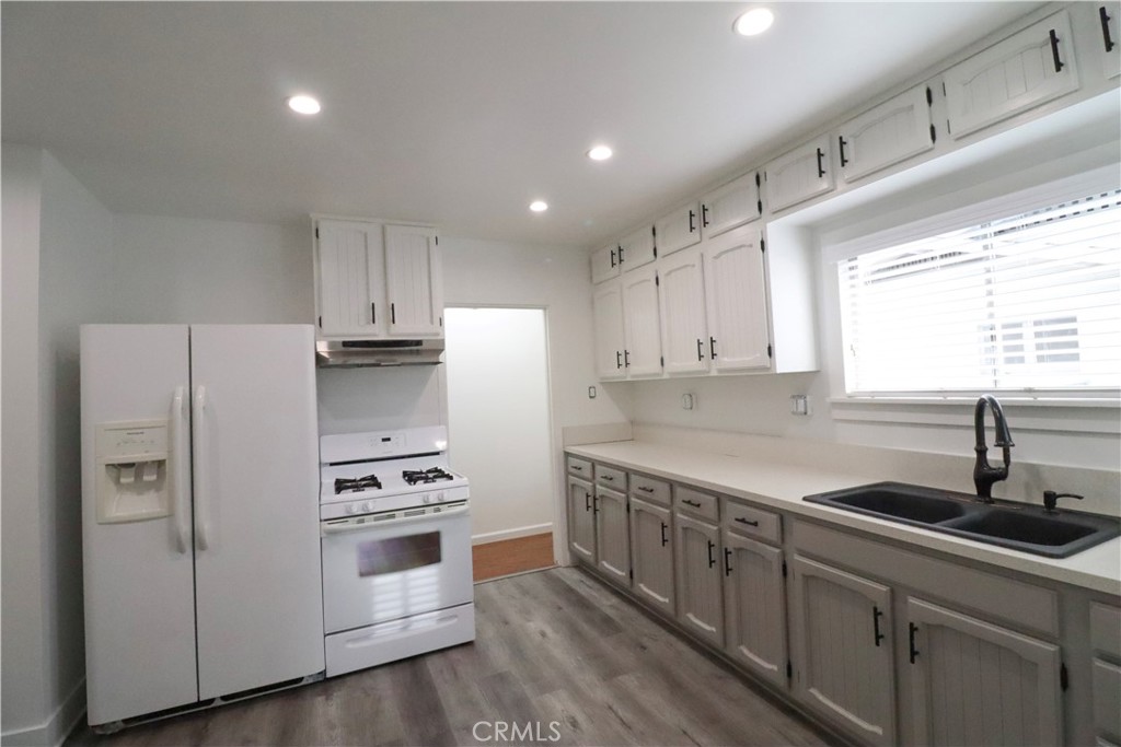 3152 Lime Street Riverside, CA 92501 - Photo 10 of 26