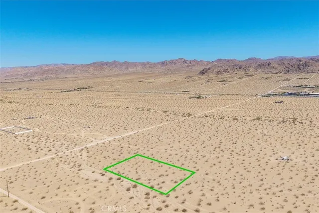 $7,500 | 5888 La Ferney Avenue, Joshua Tree, CA 92252