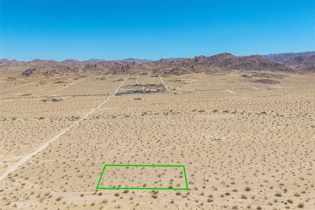 $7,500 | 5888 La Ferney Avenue, Joshua Tree, CA 92252